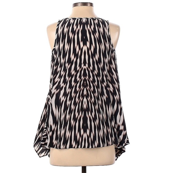 Country Road Animal Print Sleeveless Boho Silk Blouse l SIZE XXS - Picture 2 of 6